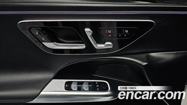 Mercedes-Benz E-Class 2024 — photo 13