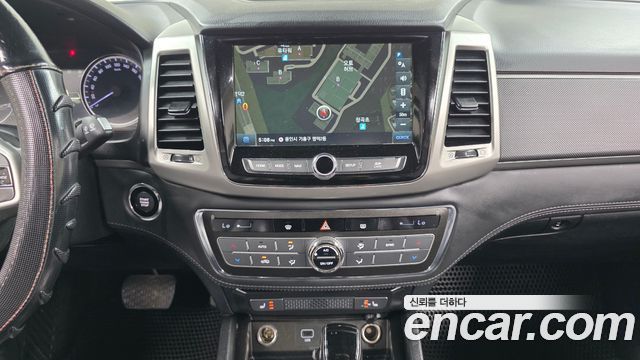 KG Mobility Rexton 2018 — photo 20