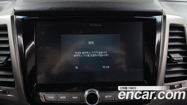 KG Mobility Rexton 2018 — photo 22