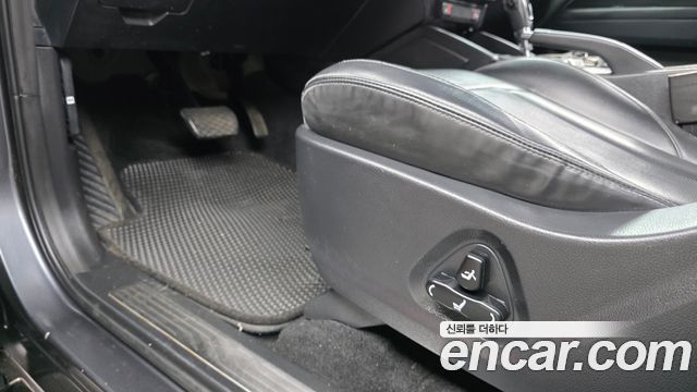 KG Mobility Rexton 2018 — photo 23
