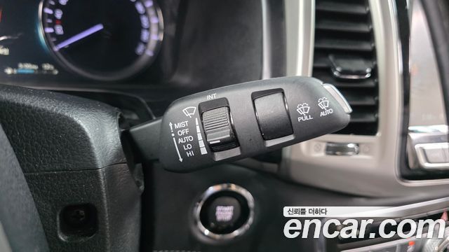 KG Mobility Rexton 2018 — photo 24