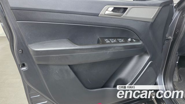 KG Mobility Rexton 2018 — photo 14