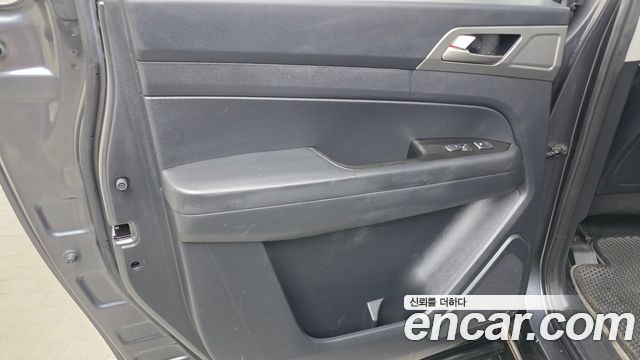 KG Mobility Rexton 2018 — photo 15