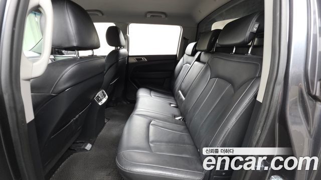 KG Mobility Rexton 2018 — photo 16