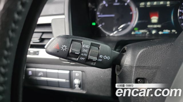 KG Mobility Rexton 2018 — photo 28