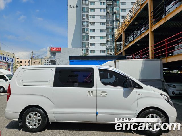 Hyundai Starex 2012 — photo 3