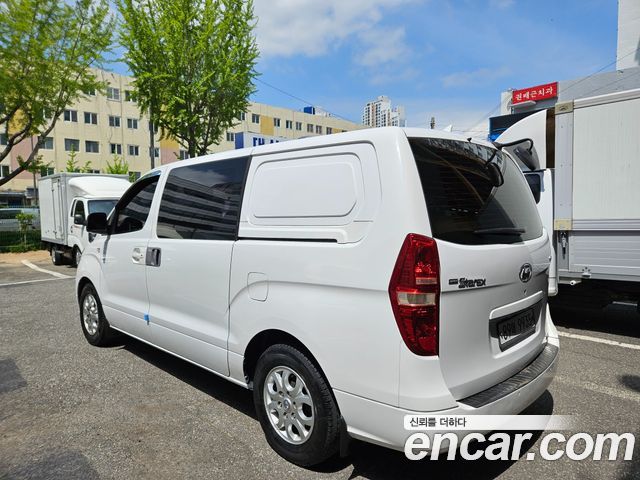Hyundai Starex 2012 — photo 6