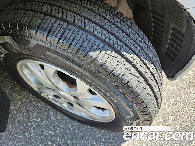 Hyundai Starex 2012 — photo 9