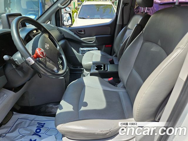 Hyundai Starex 2012 — photo 11