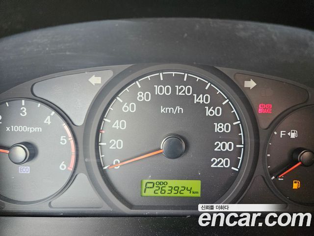 Hyundai Starex 2012 — photo 16
