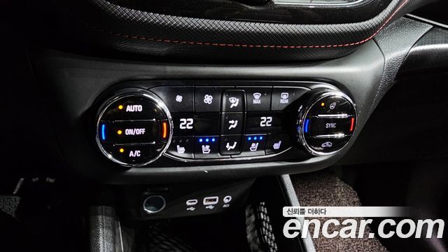 Chevrolet Korea Trailblazer 2022 — photo 17