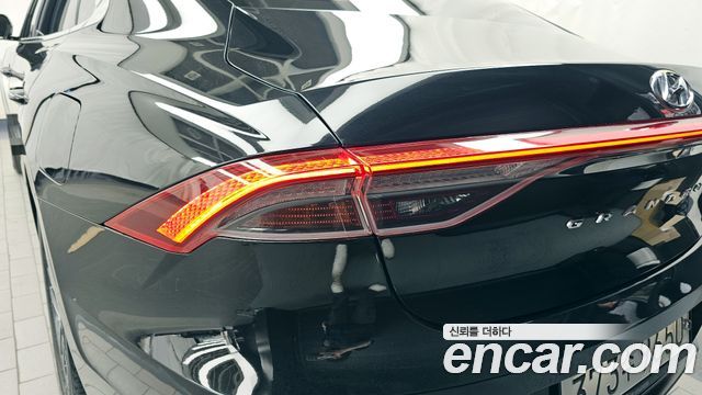 Hyundai Grandeur 2020 — photo 9