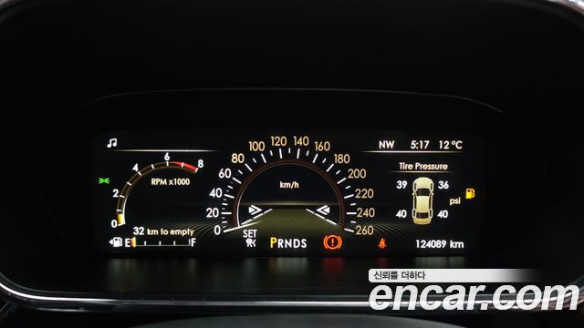 Lincoln Continental 2017 — photo 8