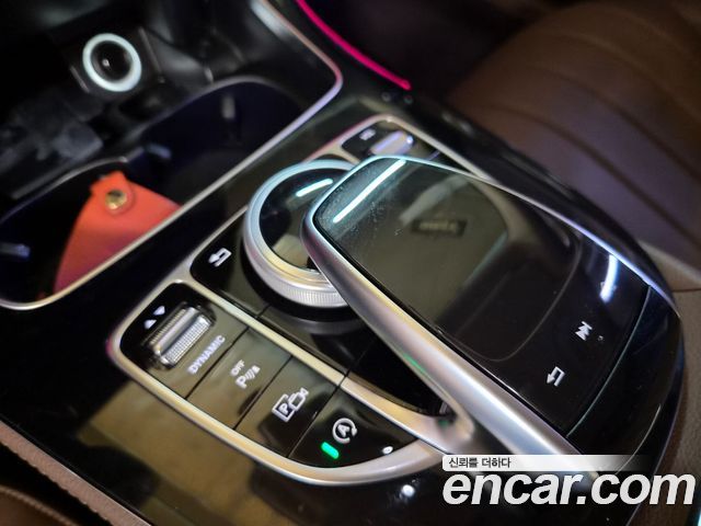 Mercedes-Benz E-Class 2018 — photo 13