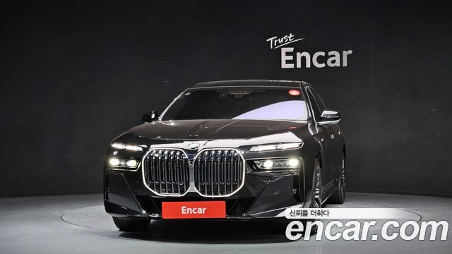 BMW 7-Series 2024 — photo 3