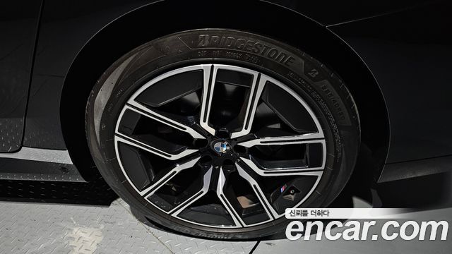 BMW 7-Series 2024 — photo 7