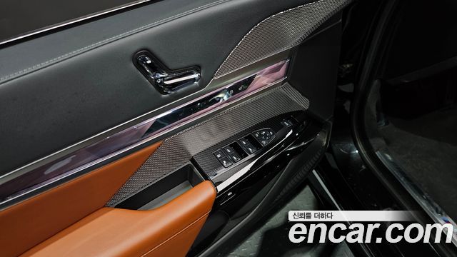 BMW 7-Series 2024 — photo 29