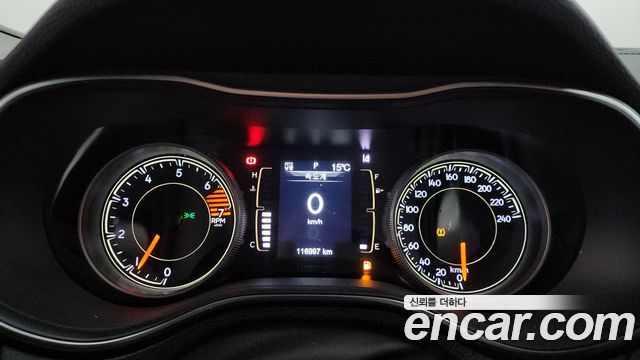 Jeep Cherokee 2019 — photo 11