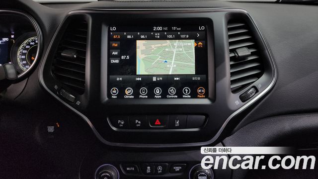 Jeep Cherokee 2019 — photo 19