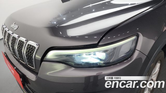Jeep Cherokee 2019 — photo 8