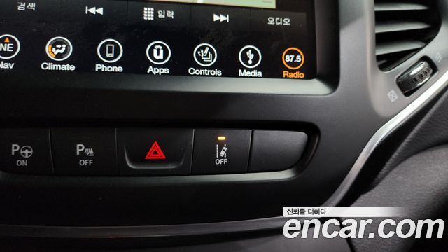 Jeep Cherokee 2019 — photo 31