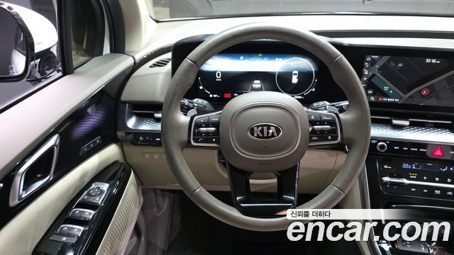 Kia Canival 2021 — photo 13