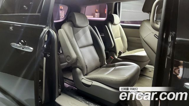 Kia Canival 2020 — photo 18