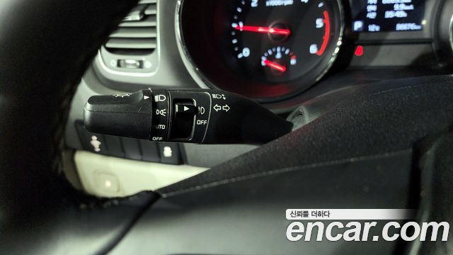 Kia Canival 2020 — photo 24