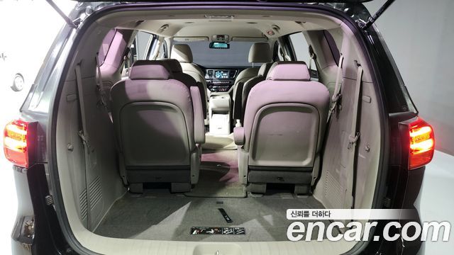 Kia Canival 2020 — photo 26