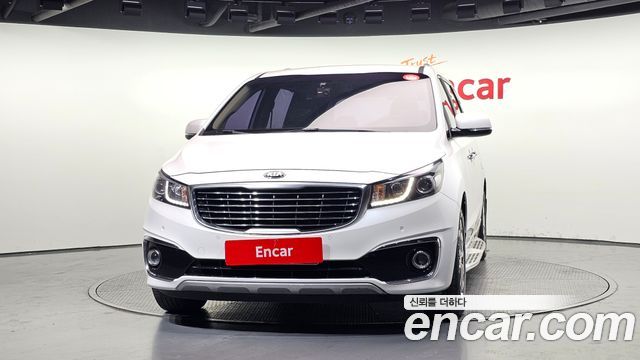 Kia Canival 2016 — photo 3