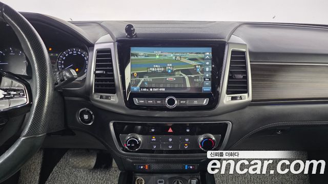 KG Mobility Rexton 2019 — photo 20