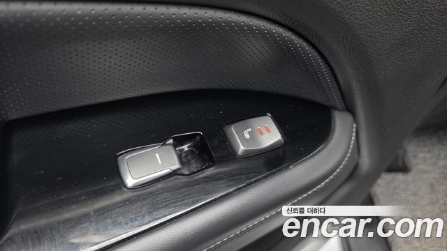 KG Mobility Rexton 2019 — photo 25