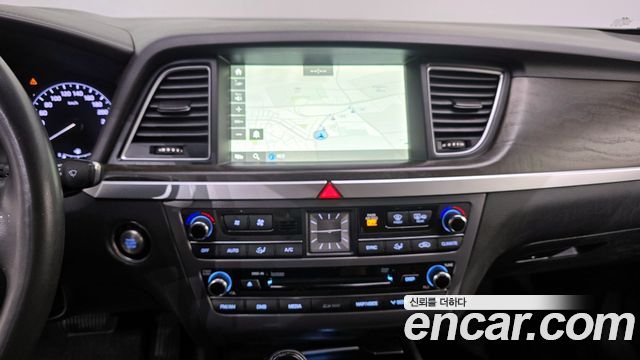 Hyundai Genesis 2016 — photo 20