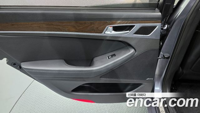 Hyundai Genesis 2016 — photo 15