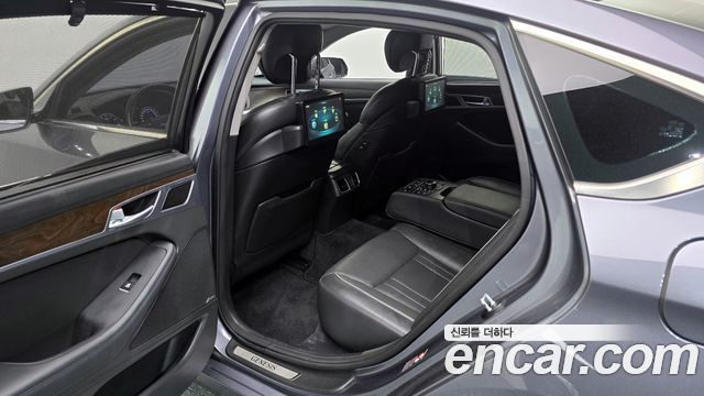 Hyundai Genesis 2016 — photo 16