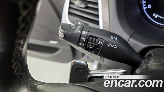 Hyundai Genesis 2016 — photo 29