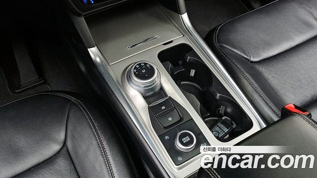 Ford Explorer 2020 — photo 9