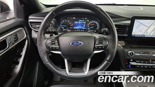 Ford Explorer 2020 — photo 13