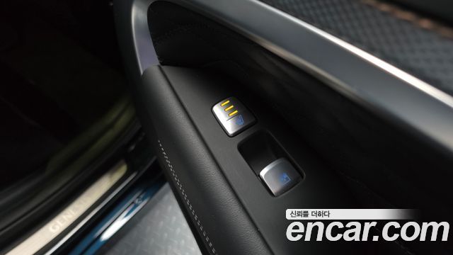 Genesis G70 2021 — photo 24