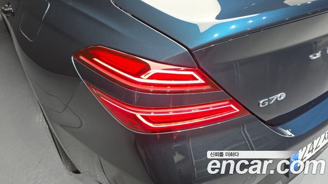 Genesis G70 2021 — photo 9
