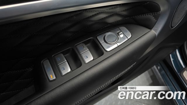 Genesis G70 2021 — photo 27