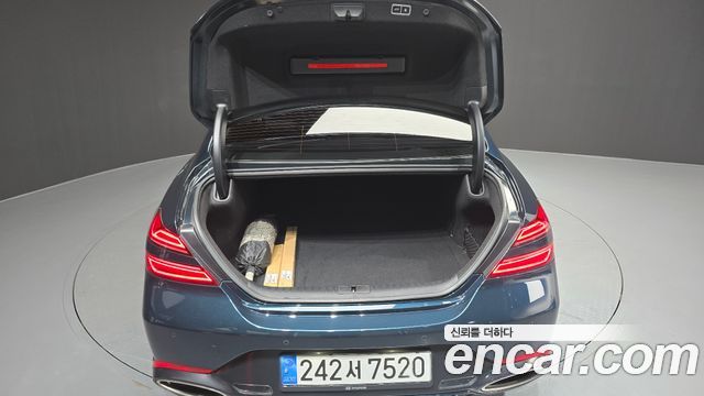 Genesis G70 2021 — photo 31