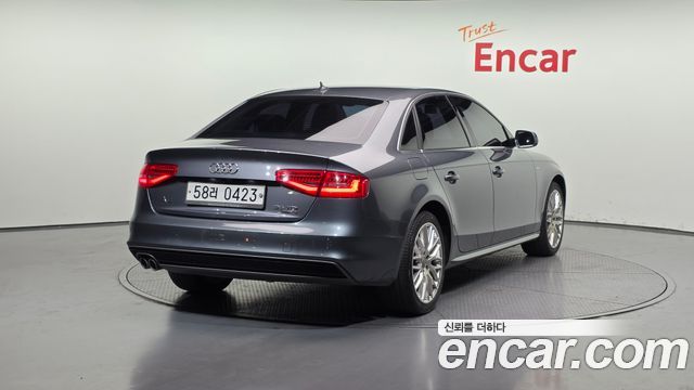 Audi A4 2016 — photo 2