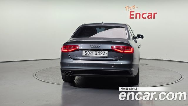 Audi A4 2016 — photo 4