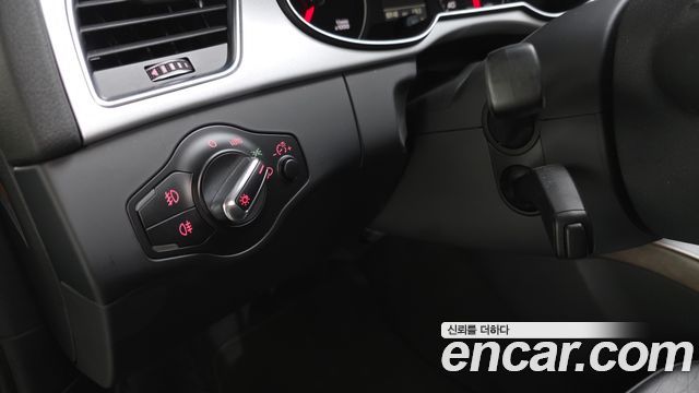 Audi A4 2016 — photo 16