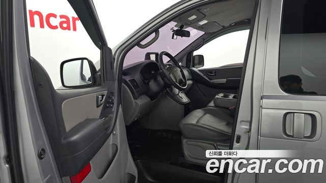 Hyundai Starex 2015 — photo 10
