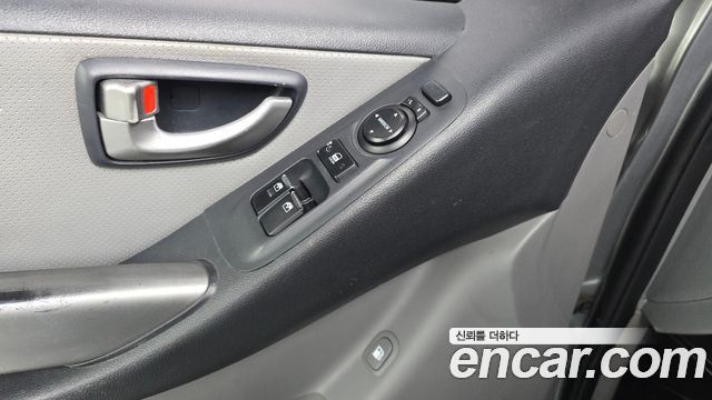 Hyundai Starex 2015 — photo 17