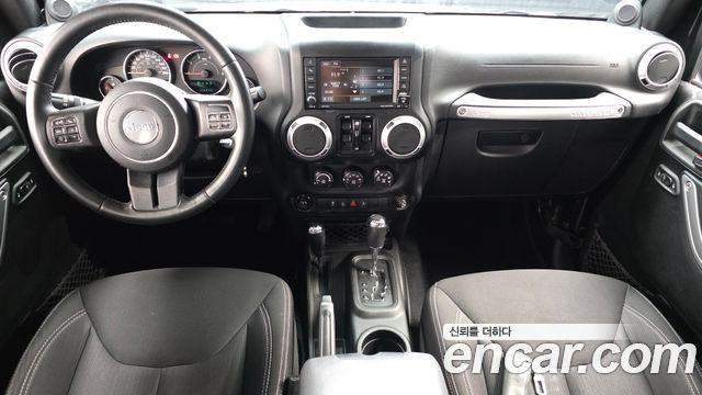 Jeep Wrangler 2013 — photo 7