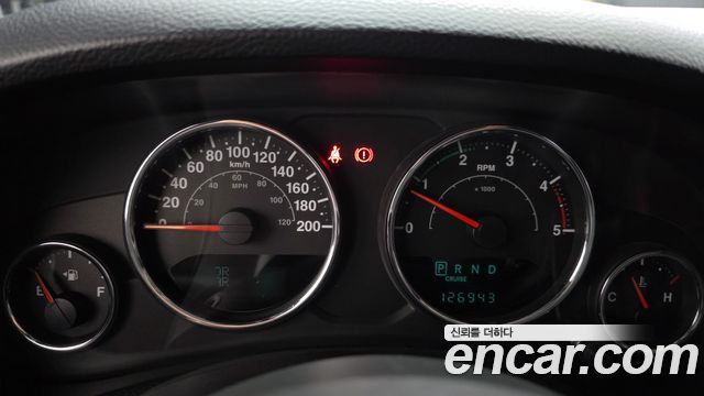 Jeep Wrangler 2013 — photo 8