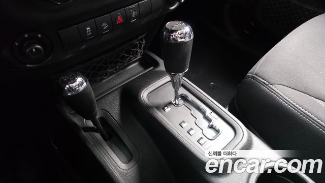 Jeep Wrangler 2013 — photo 9